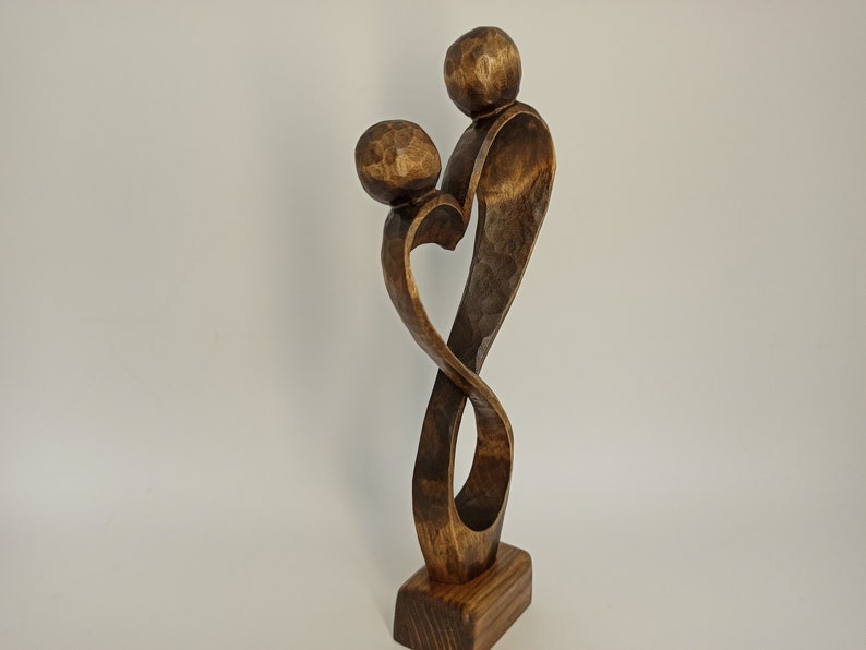 Liefde sculptuur 8,3, houten sculptuur, beeldhouwkunst, houtsnijwerk, sculptuur van hout, Valentijnsdag geschenk, houten beeldje, gepersonaliseerde geschenken afbeelding 4