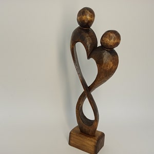 Liefde sculptuur 8,3, houten sculptuur, beeldhouwkunst, houtsnijwerk, sculptuur van hout, Valentijnsdag geschenk, houten beeldje, gepersonaliseerde geschenken afbeelding 5