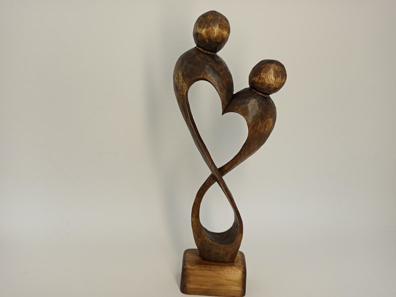 Liefde sculptuur 8,3, houten sculptuur, beeldhouwkunst, houtsnijwerk, sculptuur van hout, Valentijnsdag geschenk, houten beeldje, gepersonaliseerde geschenken afbeelding 6