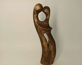 Romantisch beeldje 8.5", Man met een vrouw, Houtsnijwerk, Romantisch beeldhouwwerk, Houten sculptuur, Gepersonaliseerde geschenken, liefdesbeeldjes, Hout