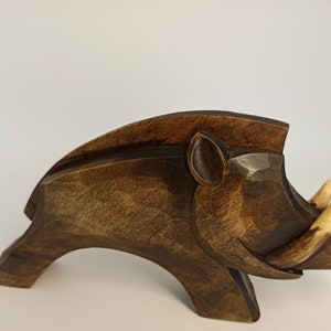 Carved pigs 4&quot;, Swan carving, Personalized gifts, Wild boar figurine, Wood sculpture, Sculpture art, Wood art, Wood figurine, Figurine décor