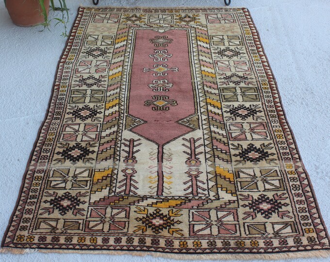 3'3"x5'8" ft Vintage Rug, Vintage MILAS Rug, Turkish Area Rug, Beige-Brown Area Rug, Low Piled Anatolian Rug, Bohemian Rug, Ethnic Area Rug