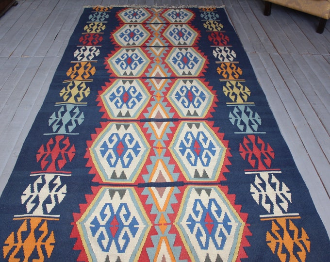 4'7"x9'7" ft Vintage Blue Kilim Runner, Bohemian Ethnic Turkish Blue Wide Kilim Runner Rug