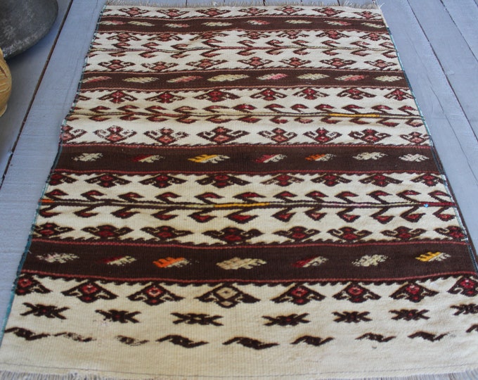 2'2"x2'8" Vintage Beige Ethnic Small Kilim, Bohemian Turkish Small Kilim , Handwoven Wool Kilim Door Mat