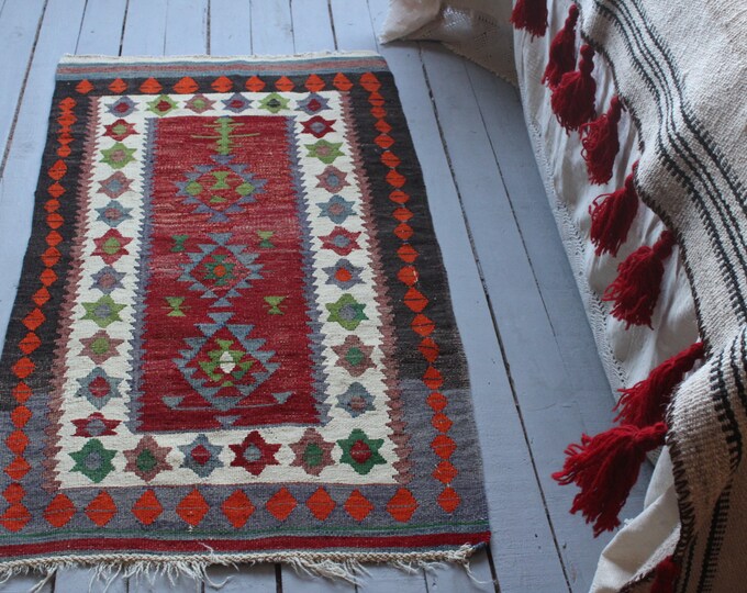 2'3"x4' Bohemian Kilim,Ethnic Bedroom Kilim,Handwoven Area kilim rug,Tribal Kelim