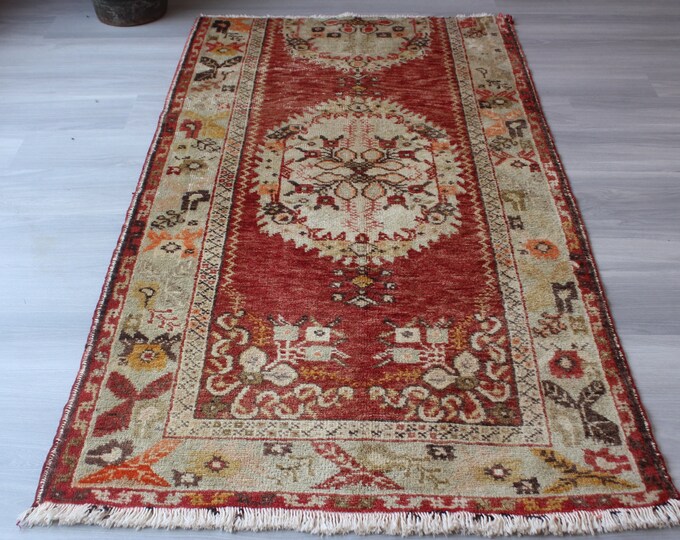 3'4"x6'4" ft  Vintage Rug, Small Turkish Rug, Small Anatolian Rug, Small Red Rug, Small Decorative Rug, Small Ethnic Rug, Small Floral Rug