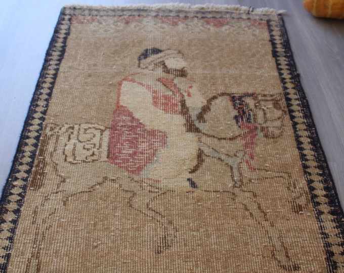 Vintage Rug, Vintage One of a Kind Rug , Ottoman Sultan on Horse Design on Rug , Rug with Horse Design / B-1602 / 2'5"x4'