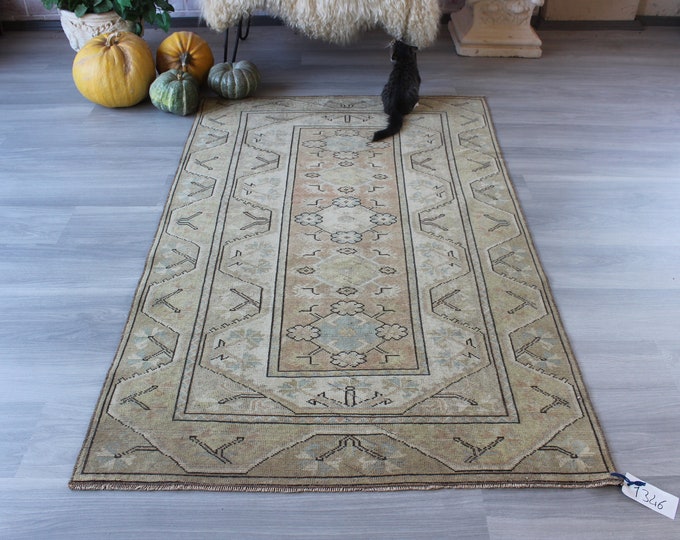 Vintage Milas Rug, Vintage beige rug, ethnic beige rug, handwoven rug, bohemian rug, vintage turkish rug / 3'7"x6' feet / B-1346