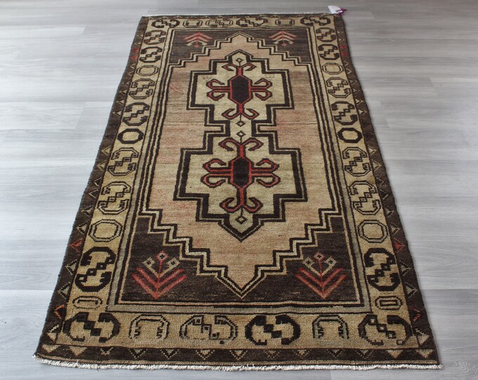 Vintage Anatolian Rug, Ethnic Beige Rug, Handwoven Wool Rug, Ethnic Salmon Rug / C-4900 / 3'4"x6'9"