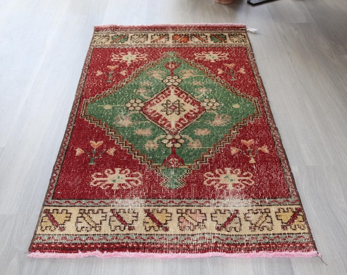 2'2"x3'9" Vintage Small Wool Rug, Ethnic Handwoven Red-Green Rug,Bohemian Bedroom Carpet,Wool Door mat
