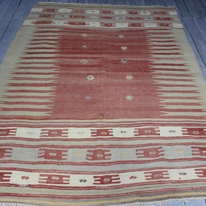 4'4"x6'7" Antique Yoruk Kilim, Turkish Ethnic Tribal Kilim Rug, Earth Coloured Kilim
