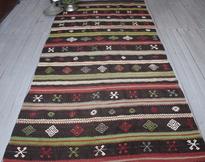 5'x10'6" ft Vintage Ethnic Wide Kilim Runner Rug, Bohemian Kilim Runner Rug, Turkish Kilim Runner, Anatolian Kilim Runner Rug
