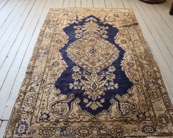 3'9"x6'5" Vintage Oushak Rug ,  Blue Medallion Rug,  Handwoven Wool Rug, Beige- Blue Oushak Rug/ B-102