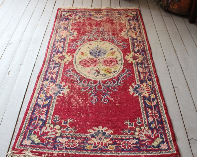 2'5"x5'0" Vintage Red Oriental Rose Medallion Carpet,Turkish Handwoven Wool Rug