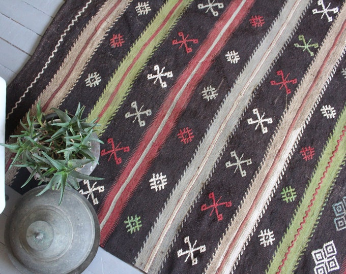 5'x10'6" ft Vintage Ethnic Wide Kilim Runner Rug, Bohemian Kilim Runner Rug, Turkish Kilim Runner, Anatolian Kilim Runner Rug