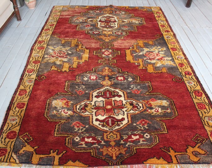 5'3"x7'8"ft FREE SHIPPING..Vintage Handwoven Turkish Rug, Ethnic Tribal Nomadic Turkish Carpet