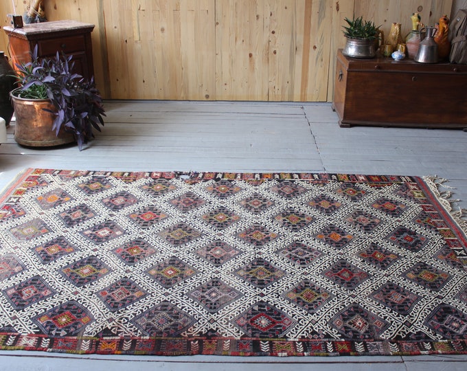 4'9"x8'0" ft Vintage GORDES  Kilim , Antique Turkish Gordes  Kilim Rug, Bohemian Ethnic Kilim