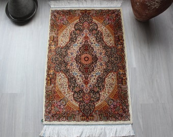 Oriental Silk Rug, Small Silk Rug, Silk Rug Tapestry / B-1777-1798  / 2'x3'