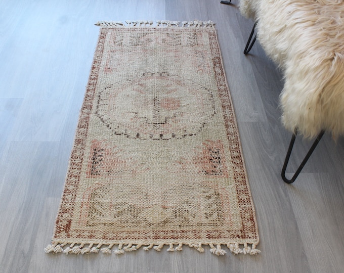 2'x4' Small Pale Rug,Small  Beige-Pink Rug , Distressed Area Rug , Small Oushak Rug , Pale Entry Rug, Pale Bathroom Rug / B-1713 / 2'x4'3"