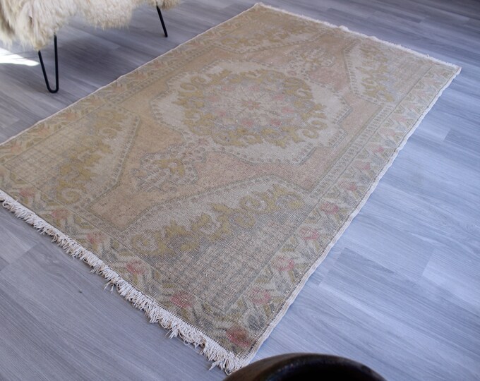 3'9"x7'7" ft  Vintage Oushak Rug, Vintage Turkish Rug, Pale Colored Rug, Ethnic Pale Rug, Bohemian Pale Rug