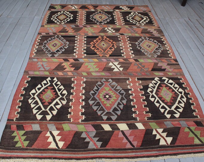 4'9"x 7'8" Vintage Turkish Kilim, Ethnic Bohemian Nomadic Traditional Turkish Karakecili Kilim Rug