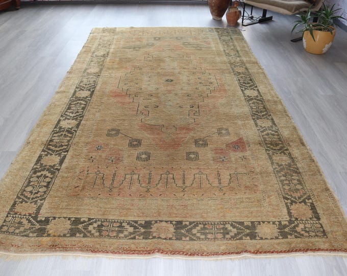 Vintage Anatolian Rug,  Sandy Beige Hand spun Wool Rug  / 5'2"X10' feet / B-413