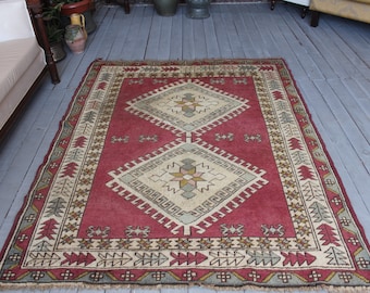 Vintage  Rug,  Ethnic, Turkish, Wool, Area Rug, Vintage Pink Rug, Ethnic Area Rug / 4'6"x5'7"