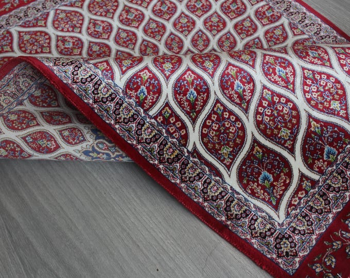 Red Silk Rug, Small Red Rug, Small Red Silk Rug, Silk Bedroom Rug / B-2015 / 1'9''x3'