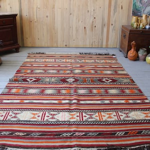 5&#39;4&quot;x7&#39;4&quot; ft Vintage Handwoven Wool Kilim , Ethnic Bohemian Kilim Rug, Turkish Area Kilim Rug