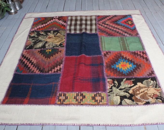 Patchwork KILIM rug,  Decorative Vintage Wool Handmade Kilim