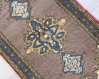 Handwoven Wool  Door Mat, Ethnic Door Mat, Bohemian Door Mat, Vintage Door Mat , Small Vintage Rug / B-1519 /  1'7"x3'