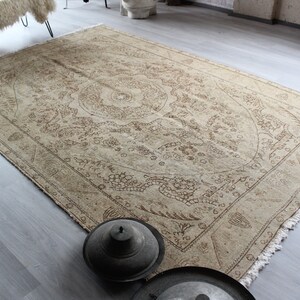 6&#39;5&quot; x 9&#39;5&quot; ft Vintage Rug, Vintage Oushak Rug, Beige Turkish Rug, Large Beige Rug, Large Oushak Rug, Beige Oushak Rug