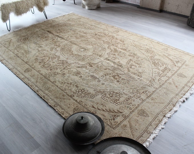 6'5" x 9'5" ft Vintage Rug, Vintage Oushak Rug, Beige Turkish Rug, Large Beige Rug, Large Oushak Rug, Beige Oushak Rug