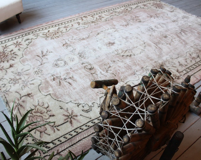 5'4"x8'5" ft Vintage Oushak Rug, Vintage Turkish Anatolian Carpet, Vintage Floral  Pale Pink Oushak Area Rug