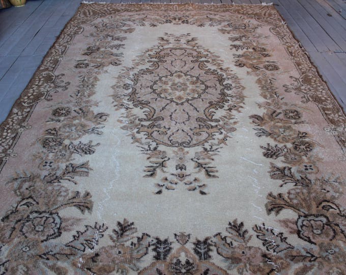 5'7"X9'4" FREE SHIPPING  Vintage Oushak Handwoven Wool Carpet,Turkish Distressed Pale Baige Medallion Rug