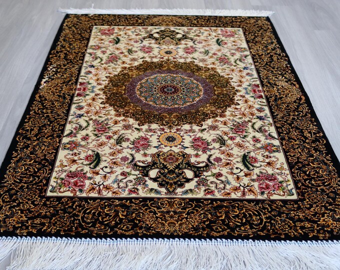 Floral Silk Rug, Ivory Silk Rug, Small Silk Rug, Silk Bedroom Rug / B-2033 / 2'6''x4'
