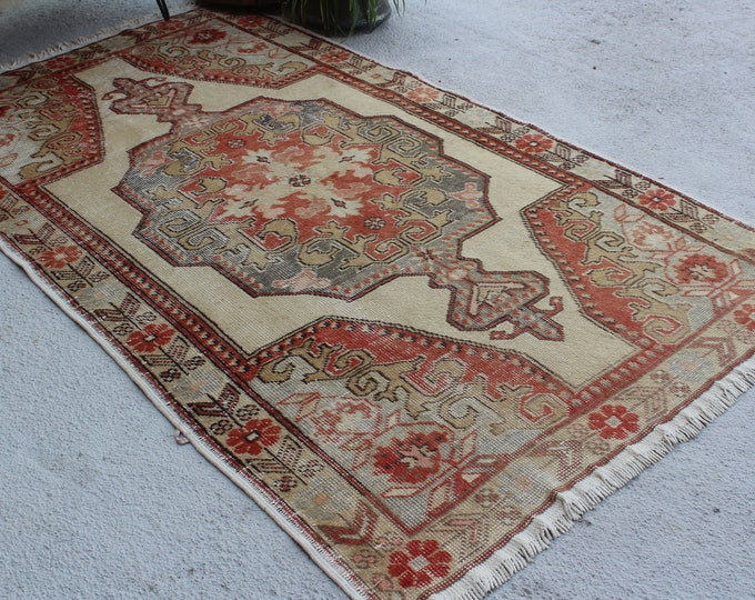 4'6"x7'5" ft Vintage Oushak Rug, Turkish Area Rug, Beige-Red Oushak Rug, Anatolian Rug,Vintage Beige Rug, Traditional Turkish Rug