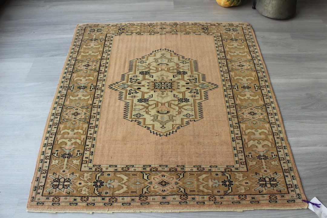 Peachy Rustic Rug Small Peachy Pink Rug, Small Medallion Rug, Vintage Traditional Rug ...