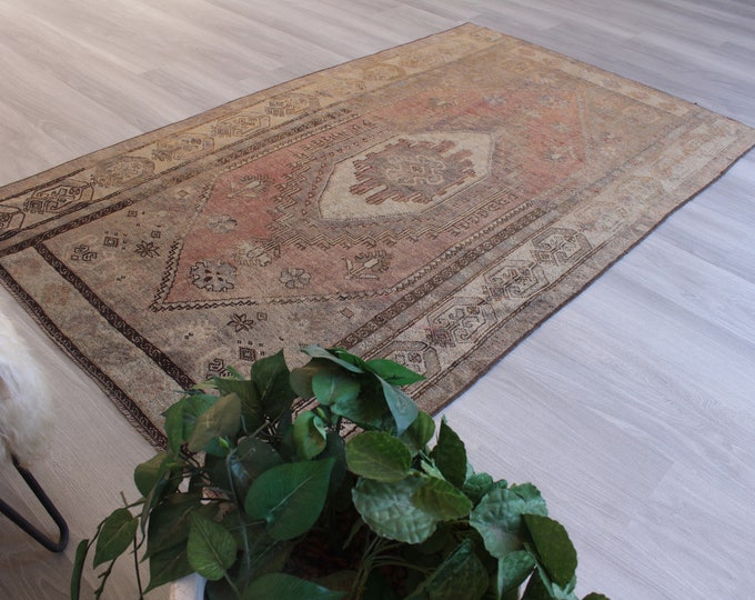 3'9"x6'6"  Vintage Anatolian Rug, Ethnic TASPINAR Rug, Handwoven  Rug, Natural Wool Rug, Vintage Area Rug Vintage Turkish Rug  / B-1228