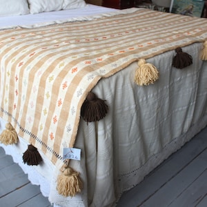 35x90 inch Ethnic Throw, Bohemian Throw, Vintage Kilim Throw, Handwoven Wool Throw