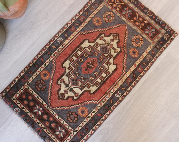 Vintage Rug Door mat, Ethnic Rug Door Mat, Handwoven Door Mat , Wool Rug Door Mat / B-1658 / 1'7"x2'8"