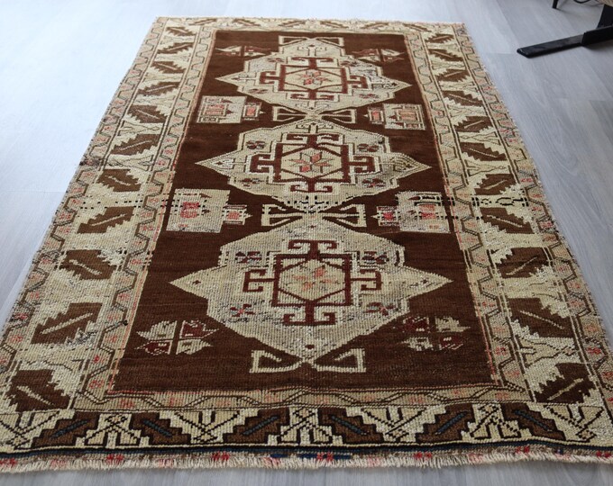 Vintage Brown Wool Rug, Small Handwoven Nomad Rug / 5'6''x3'5'' / B-1898