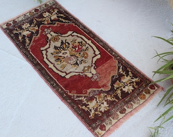 1'6"x3'5" ft  Vintage Small Rug, Ethnic Small Rug, Small Anatolian Rug, Small Vintage Rug, Small Turkish Rug, Small Rose Design Rug