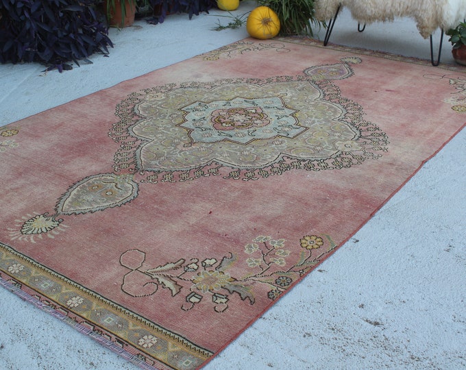 6'x10'2" ft Vintage Area Rug, Pink Area Rug, Vintage OUSHAK Rug, Pink Oushak Rug, Vintage Pink Rug, Low Piled Rug, Pink Turkish Rug