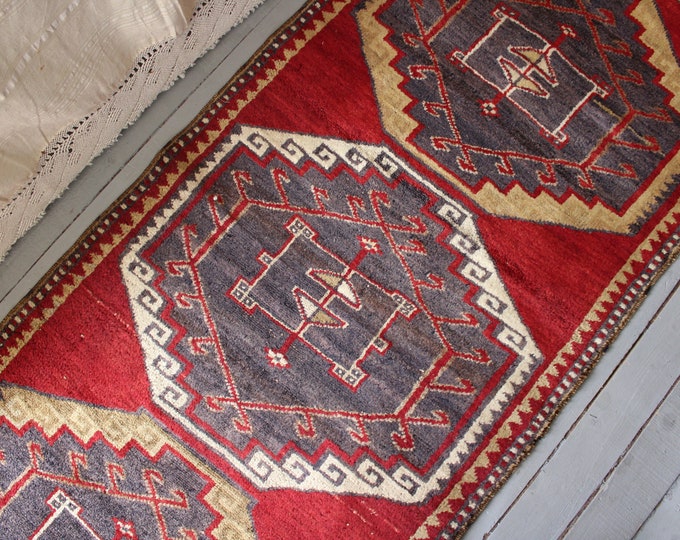 2'5"x 8'7" ft Vintage Turkish Runner,  Oushak Runner, Handwoven Wool Rug Runner, Red Wool Rug Runner