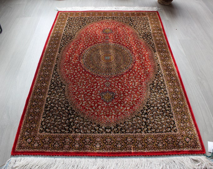 Red Silk Rug, 2'7''x4' Oriental Turkish Silk Rug /  B-1812 /  82x122 cm / 3'x4'