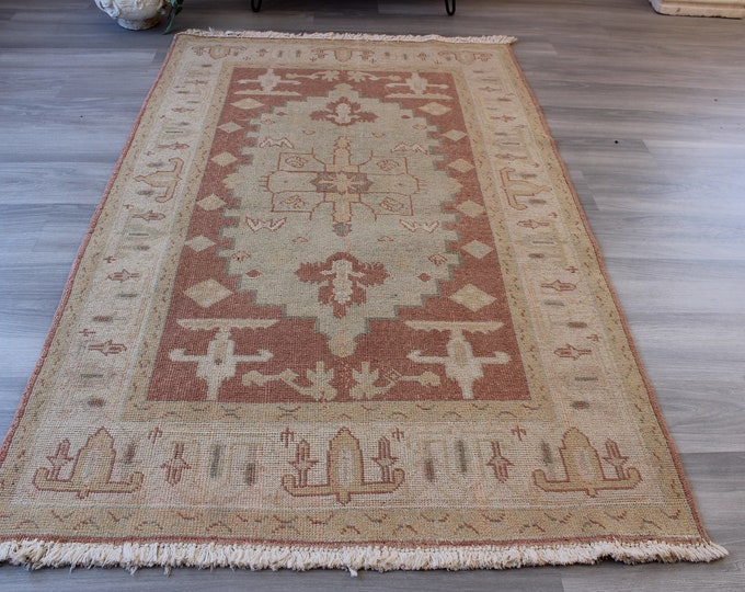 Vintage Oushak Rug, Beige Oushak Rug, Turkish Area Rug, Handwoven Wool Rug /  4'3"x6'9" feet / B-1234