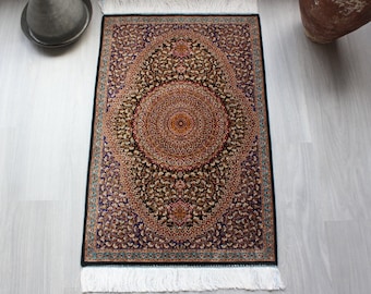 Small Silk Rug, Traditional Medallion Silk Rug, Decorative Silk Rug / B-1789  / 2'x3'