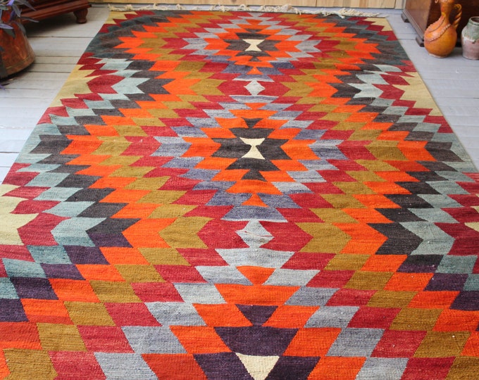 5'6"x10'7" ft Bohemian Kilim Rug, Ethnic Handwoven Wool Kilim Rug,Turkish Area Kilim