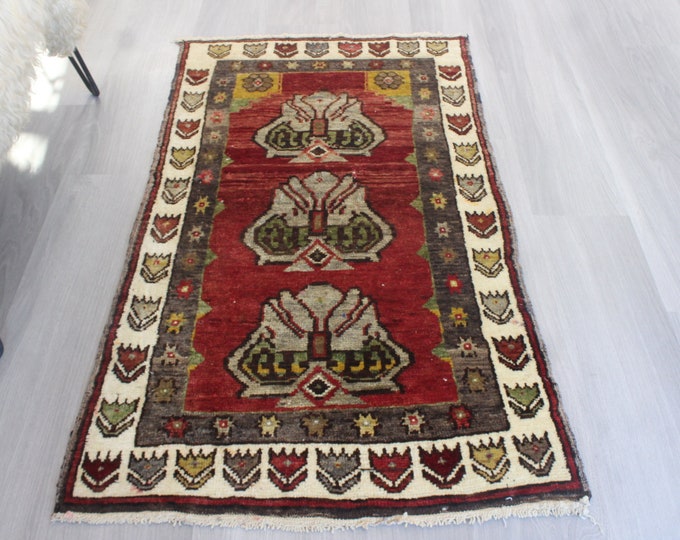 Small Vintage Rug, Handwoven Anatolian Rug, Small Entry Rug , Dowry Rug from 1960s / B-1693 / 2'4''x4'4''